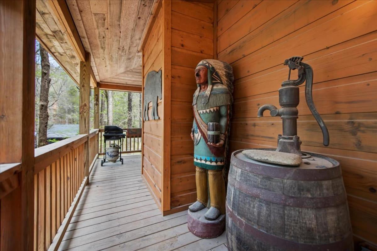 Cozy Cabin Beside Briar Creek, Fire Pit, Wifi Villa Ellijay Exterior photo
